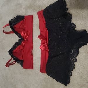 Lace bralet and panty